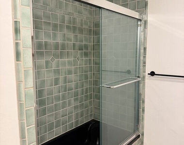 970 Palm Avenue - Photo Thumbnail 9