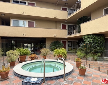 970 Palm Avenue - Photo Thumbnail 11