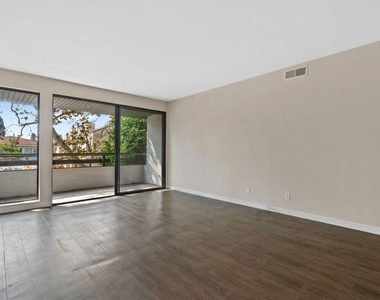 1830 Westholme Avenue - Photo Thumbnail 3