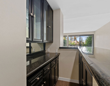 1830 Westholme Avenue - Photo Thumbnail 6