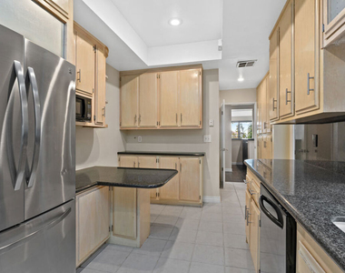 1830 Westholme Avenue - Photo Thumbnail 11