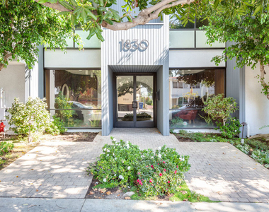 1830 Westholme Avenue - Photo Thumbnail 31