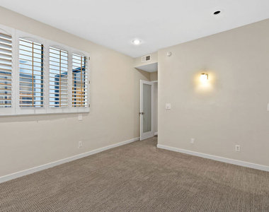 1830 Westholme Avenue - Photo Thumbnail 21