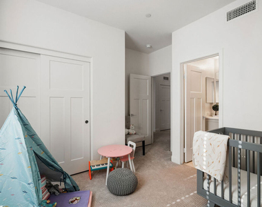 592 E Imperial Avenue - Photo Thumbnail 25