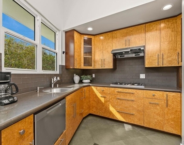 438 La Mesa Ave - Photo Thumbnail 3