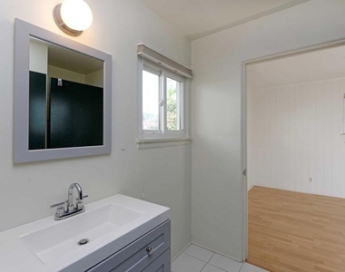8405 Paseo Del Ocaso - Photo Thumbnail 13