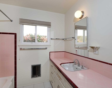 8405 Paseo Del Ocaso - Photo Thumbnail 11