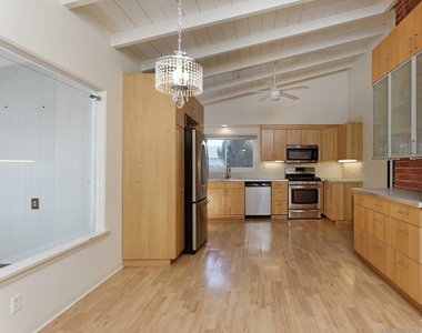8405 Paseo Del Ocaso - Photo Thumbnail 3
