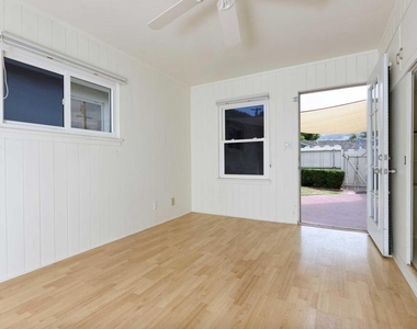 8405 Paseo Del Ocaso - Photo Thumbnail 14