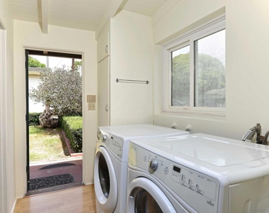 8405 Paseo Del Ocaso - Photo Thumbnail 16