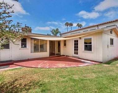 8405 Paseo Del Ocaso - Photo Thumbnail 20