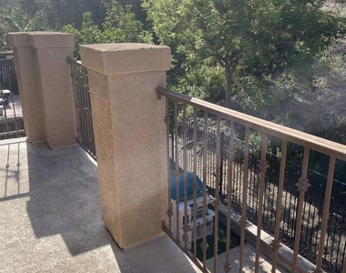 1056 Breakaway Dr. - Photo Thumbnail 10