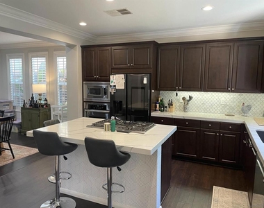 1056 Breakaway Dr. - Photo Thumbnail 4