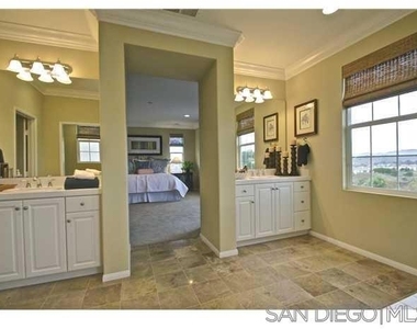 1056 Breakaway Dr. - Photo Thumbnail 9