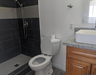 7123 Westview Pl - Photo Thumbnail 5