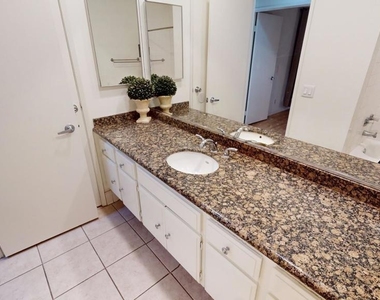 157 Conifer Circle - Photo Thumbnail 7