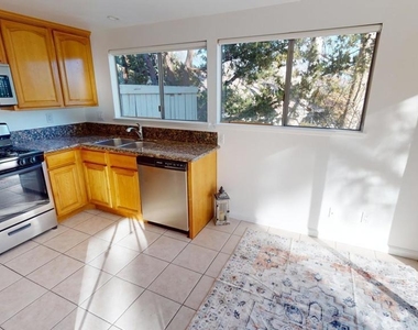 157 Conifer Circle - Photo Thumbnail 11