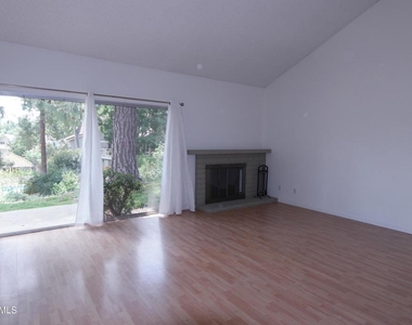 157 Conifer Circle - Photo Thumbnail 3