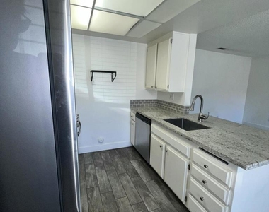 82567 Avenue 48 - Photo Thumbnail 2