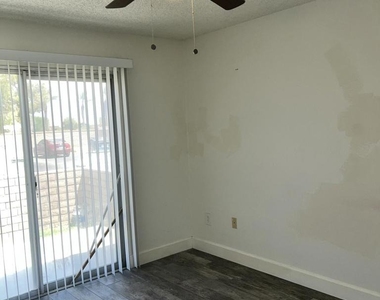82567 Avenue 48 - Photo Thumbnail 3