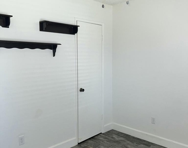 82567 Avenue 48 - Photo Thumbnail 6
