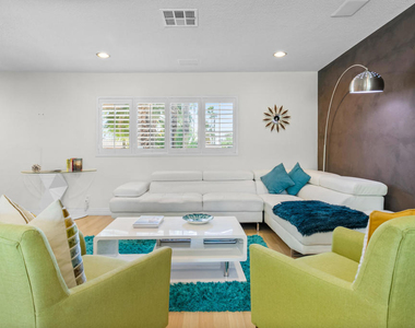 502 E Molino Road - Photo Thumbnail 7
