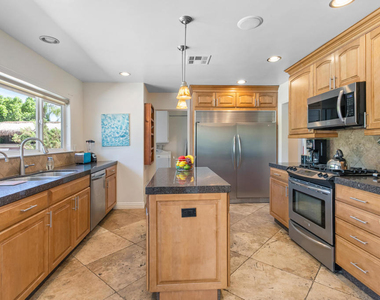 502 E Molino Road - Photo Thumbnail 14
