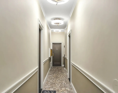 York Avenue - Photo Thumbnail 7