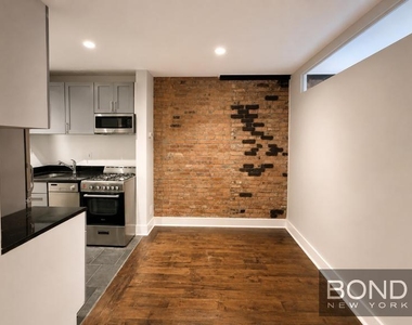 60 Avenue B - Photo Thumbnail 3