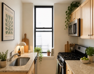 545 Edgecombe Avenue - Photo Thumbnail 2