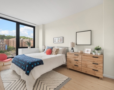 4778 Broadway - Photo Thumbnail 3