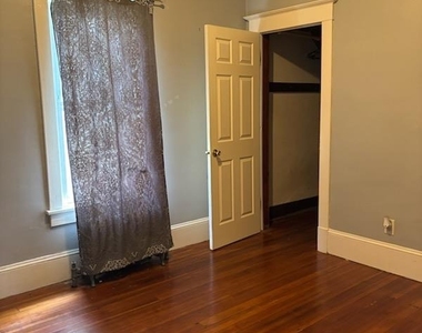 64 Maple Street - Photo Thumbnail 3