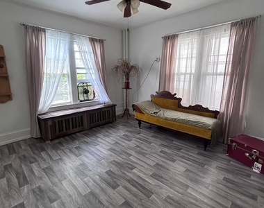 298 Highland Avenue - Photo Thumbnail 13