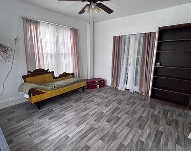 298 Highland Avenue - Photo Thumbnail 12