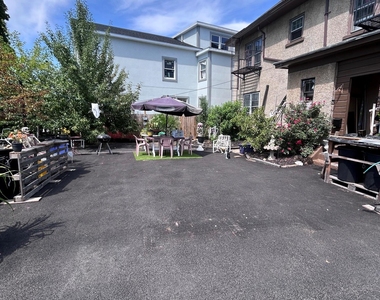 298 Highland Avenue - Photo Thumbnail 17