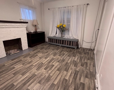298 Highland Avenue - Photo Thumbnail 8