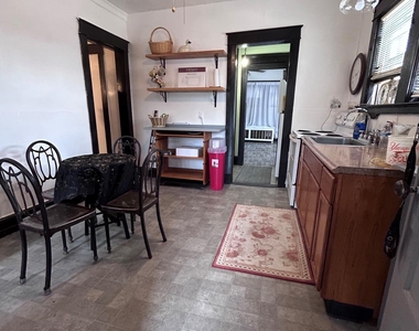 298 Highland Avenue - Photo Thumbnail 2