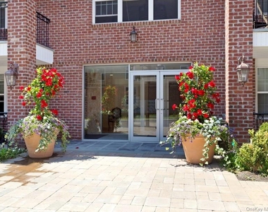 200 Carney Street - Photo Thumbnail 2