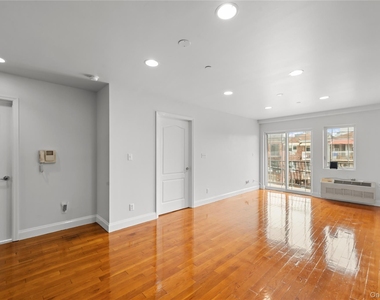 69-07 43 Avenue - Photo Thumbnail 6