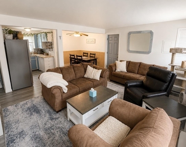 272 Davenport - Photo Thumbnail 2