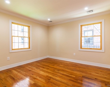 8431 Beverly Road - Photo Thumbnail 1
