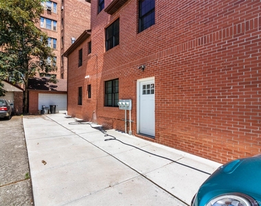 8431 Beverly Road - Photo Thumbnail 20