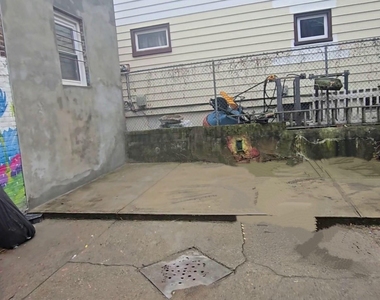 9218 Liberty Avenue - Photo Thumbnail 8