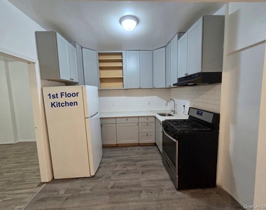9218 Liberty Avenue - Photo Thumbnail 2