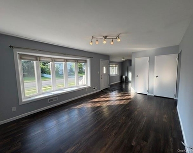 266 Central Park Road - Photo Thumbnail 4