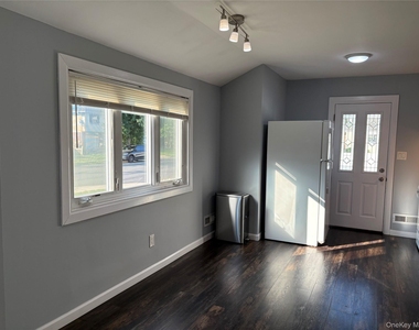 266 Central Park Road - Photo Thumbnail 7