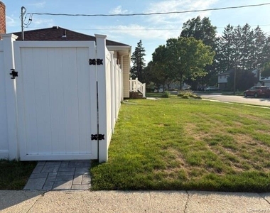 266 Central Park Road - Photo Thumbnail 21