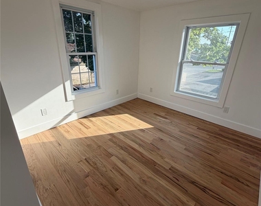 227 N Railroad Avenue - Photo Thumbnail 11