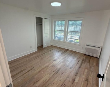 227 N Railroad Avenue - Photo Thumbnail 6