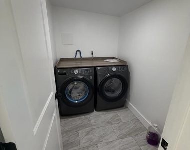 227 N Railroad Avenue - Photo Thumbnail 7